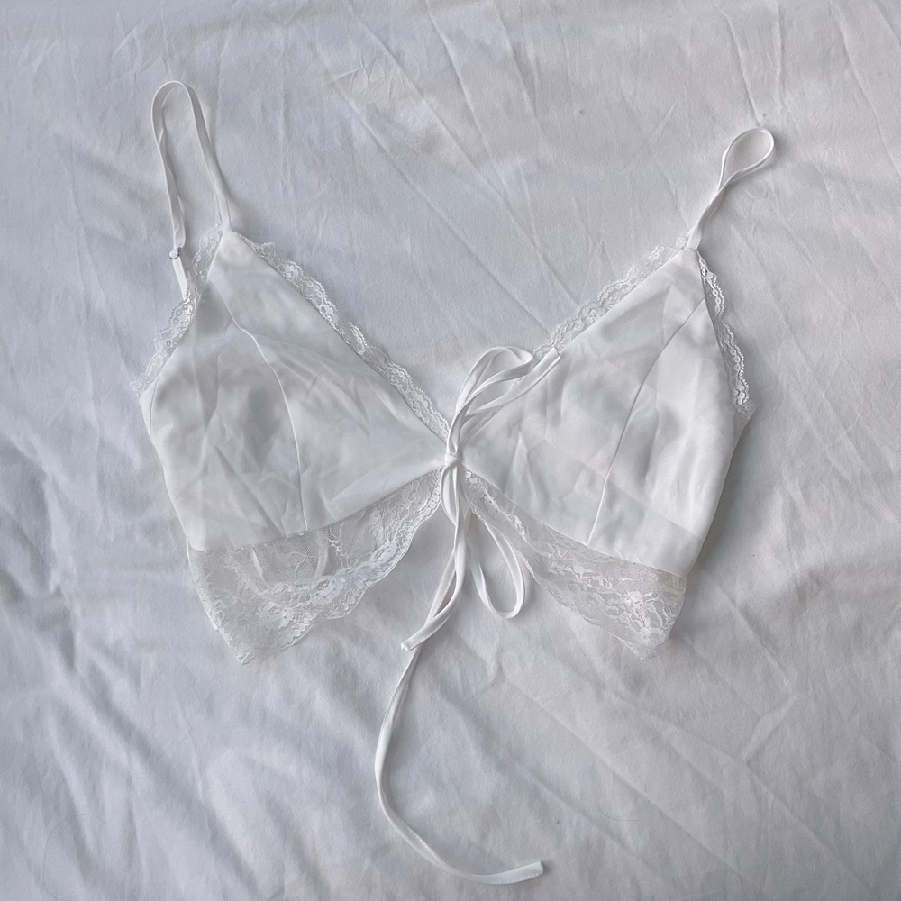 Tiger Mist White Lace Tie Cami Crop Camille Top